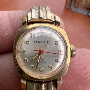 Vintage Caravelle N4 Ladies Swiss Gold‎ Silver Tone Watch